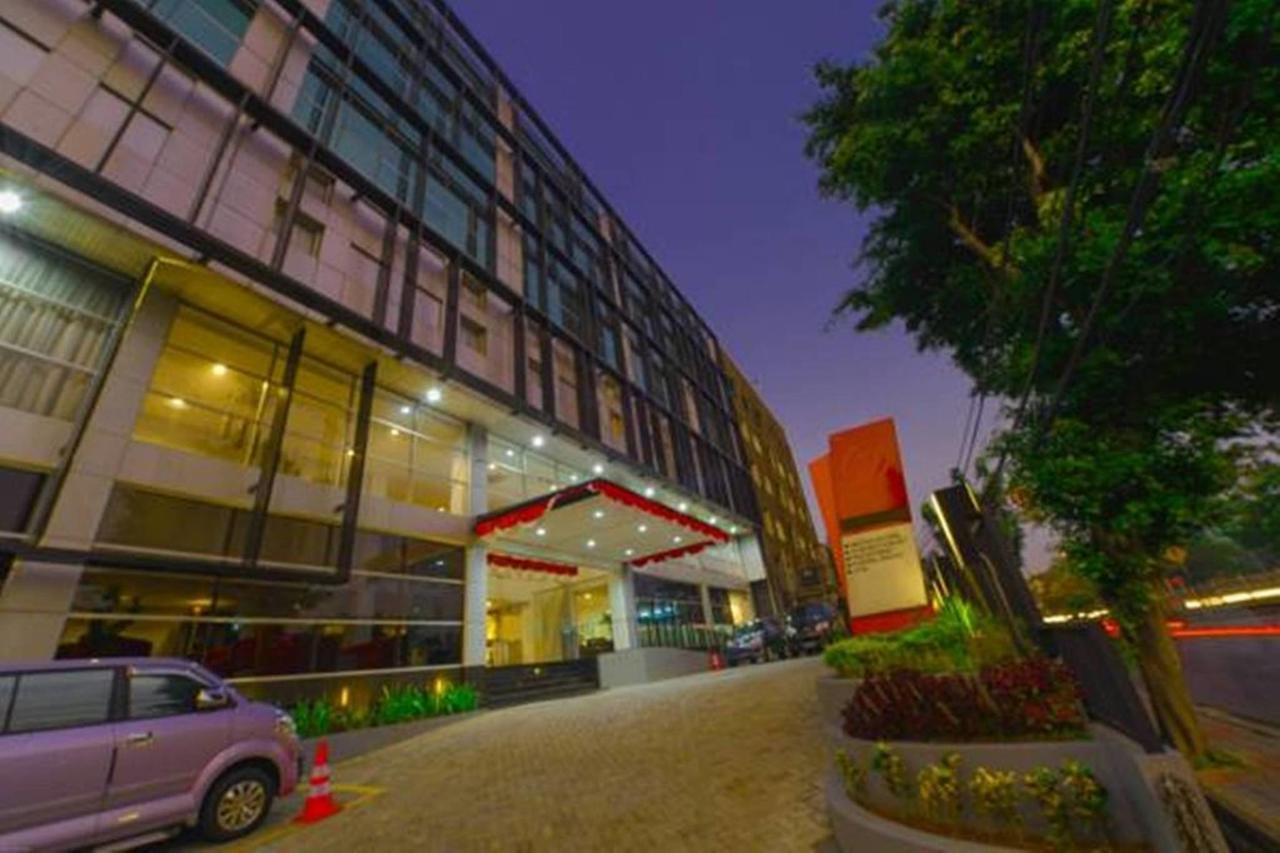 D'Hotel Jakarta Exterior foto