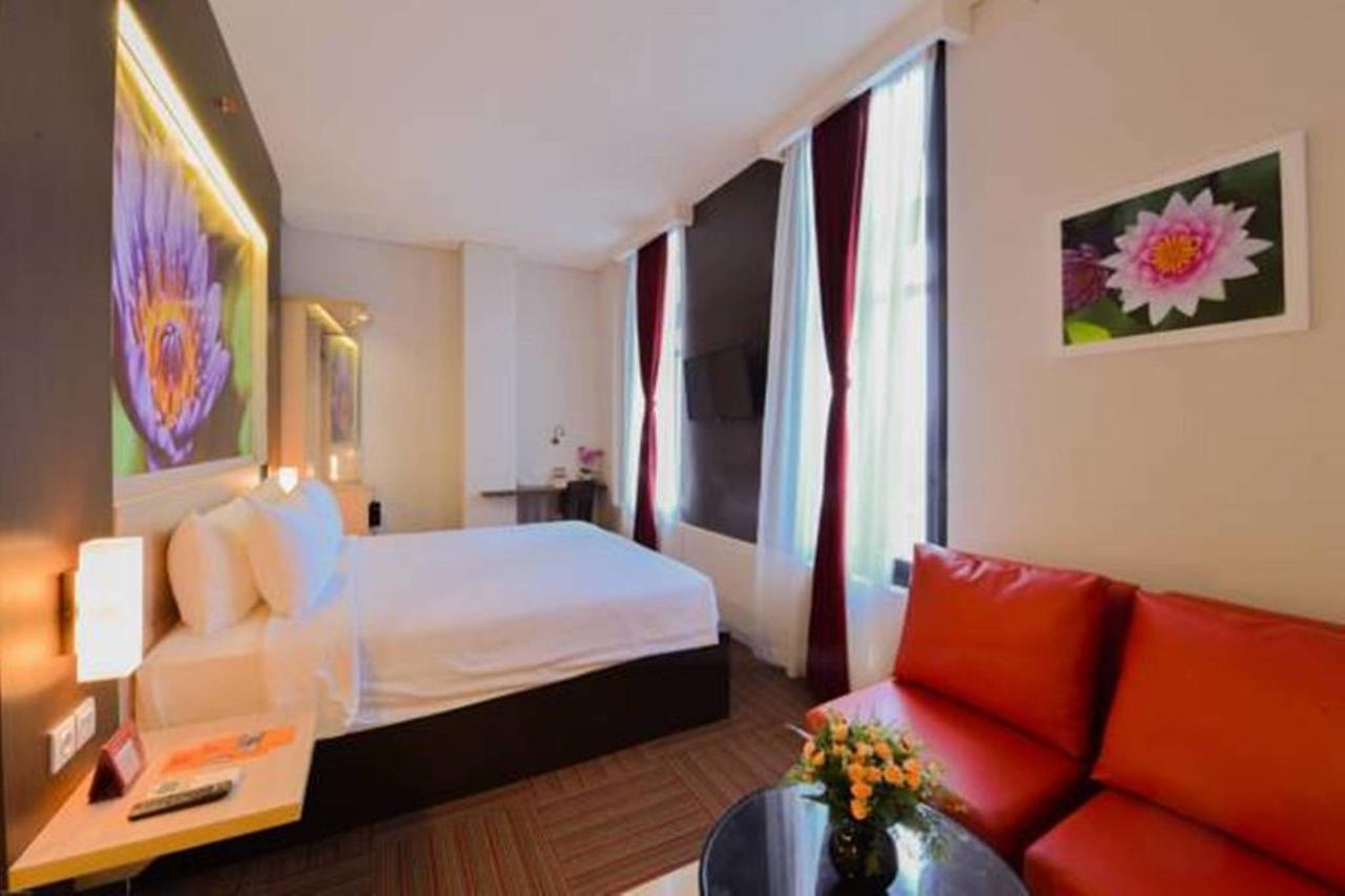 D'Hotel Jakarta Exterior foto