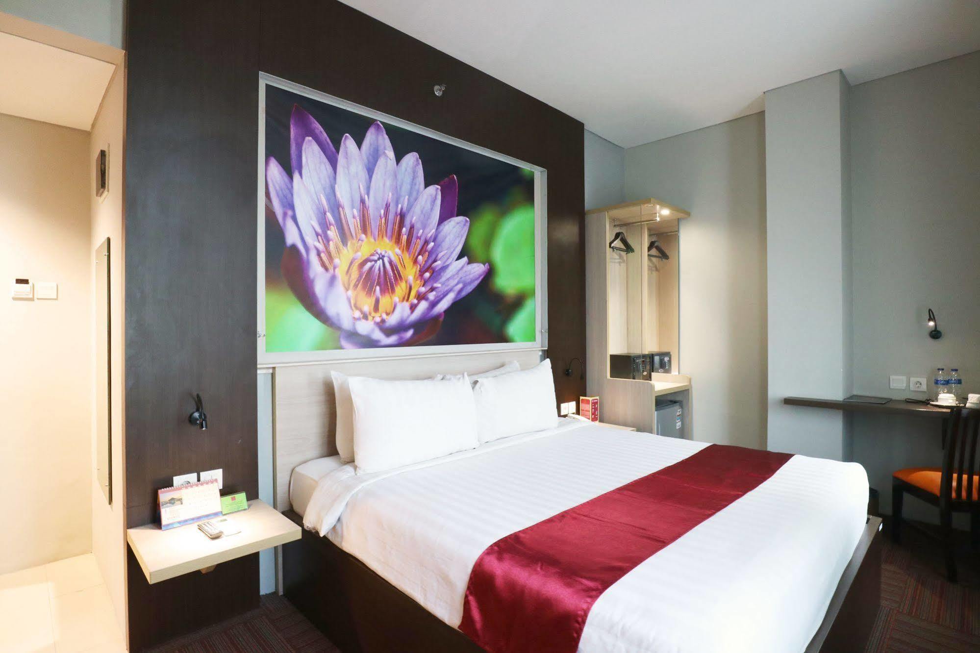 D'Hotel Jakarta Exterior foto